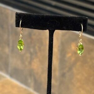 14KT Gold Peridot Leverback Earrings
